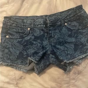Rue 21 jean shorts size 0/1
